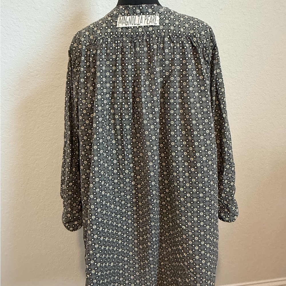 Magnolia Pearl Navy Floral Long Sleeve Blouse - Picture 4 of 4